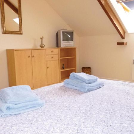 3 Bedroom Cozy Home In Brucheville Carentan-les-Marais Exterior photo
